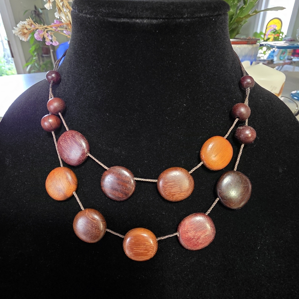 Elegant Wooden Bead Necklace